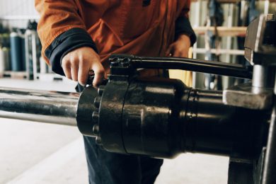 HYDRAULIC CYLINDER REPAIR