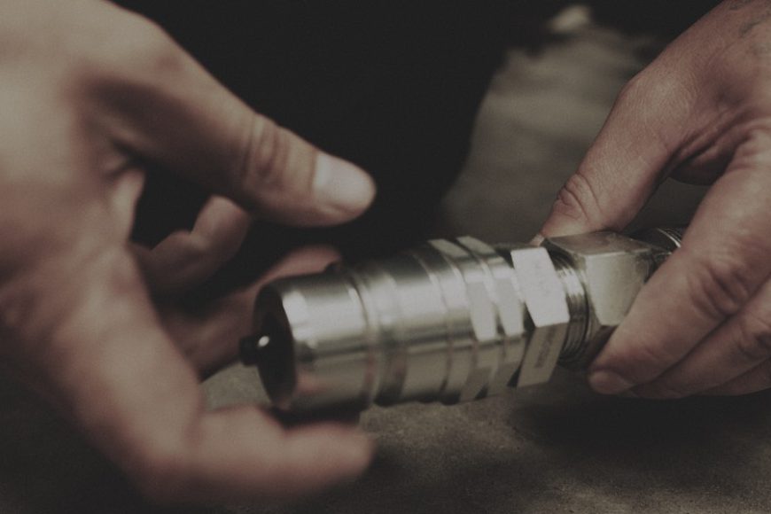 Hydraulic Hose Repair in Auckland – What to Do When a Hose Breaks